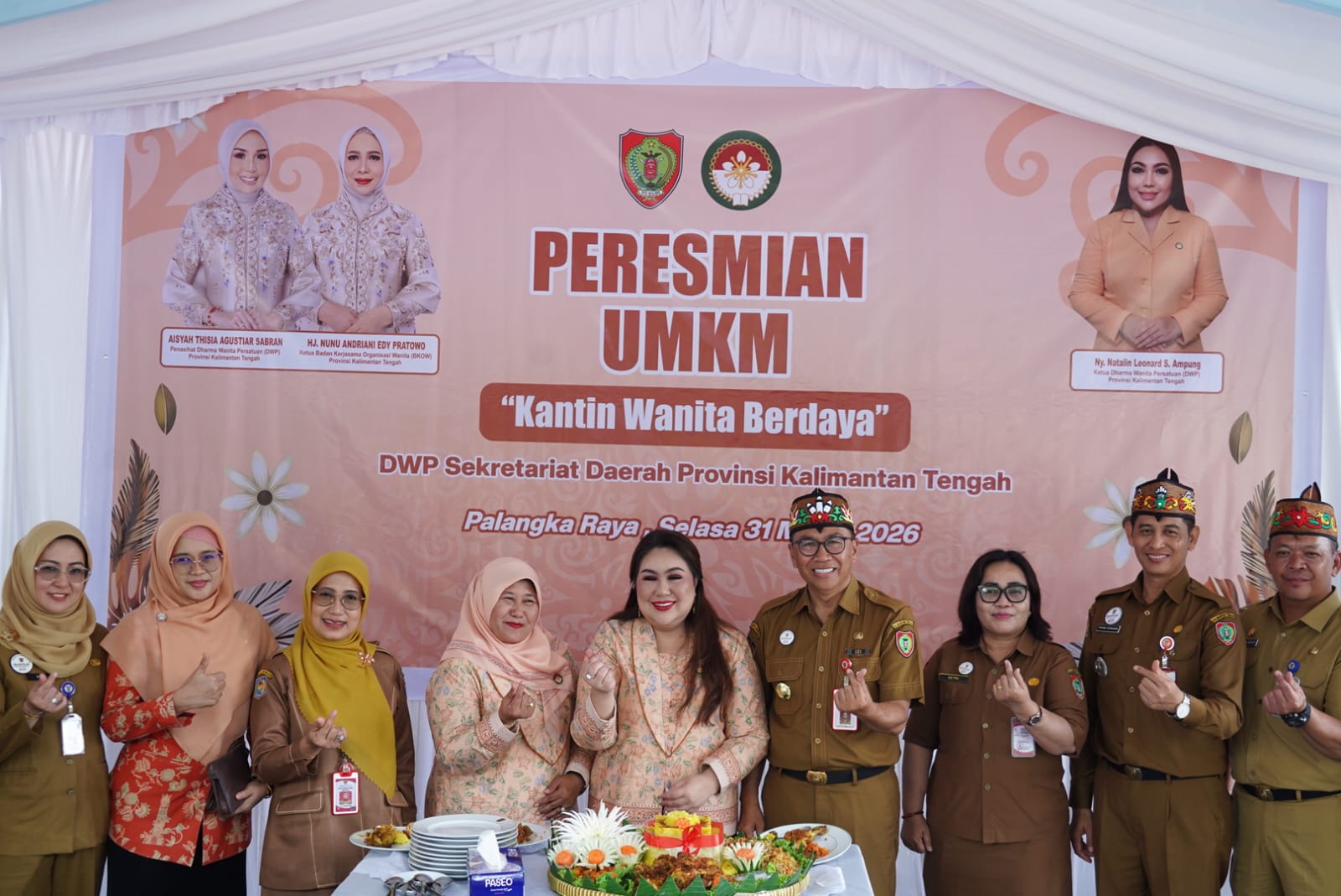 Plt Sekda Kalteng Leonard S. Ampung Resmikan Kantin Wanita Berdaya
