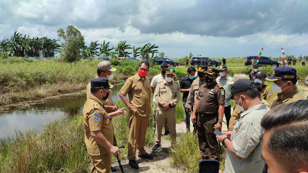 Gubernur Sugianto Sabran Tinjau Kawasan Udang Vaname/Shrimp Estate Di Kab. Sukamara