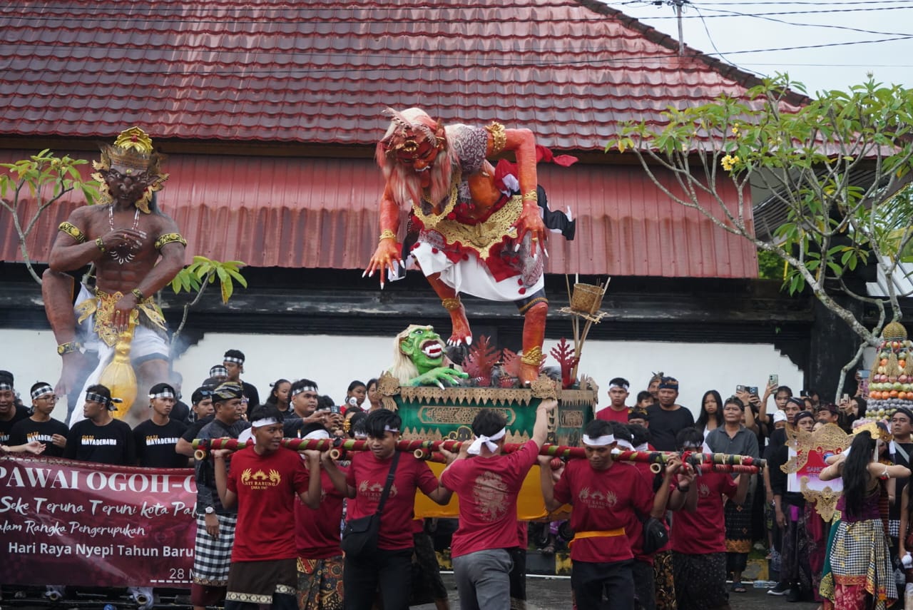 Kasatpol PP Kalteng Baru I Sangkai Lepas Pawai Ogoh-Ogoh Dalam Rangka Perayaan Hari Suci Nyepi Tahun Baru Saka 1947/2025 M