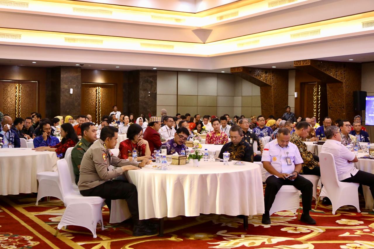 Asisten Ekbang Sri Widanarni Hadiri Acara Diseminasi Laporan Perekonomian Prov. Kalteng Tahun 2025 yang Diselenggarakan Oleh BI Kalteng