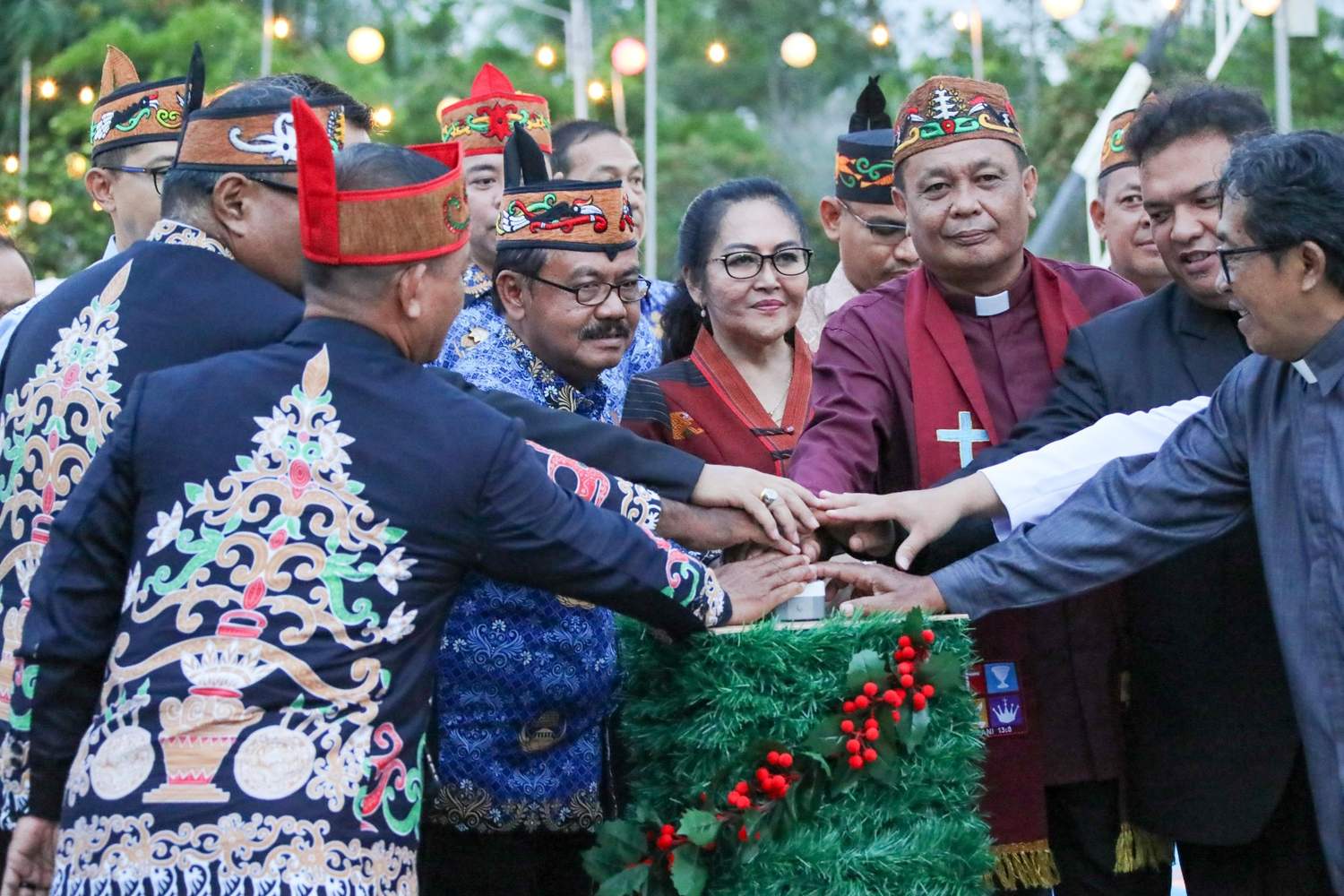 Penyalaan Perdana Lampu Natal Tahun 2025