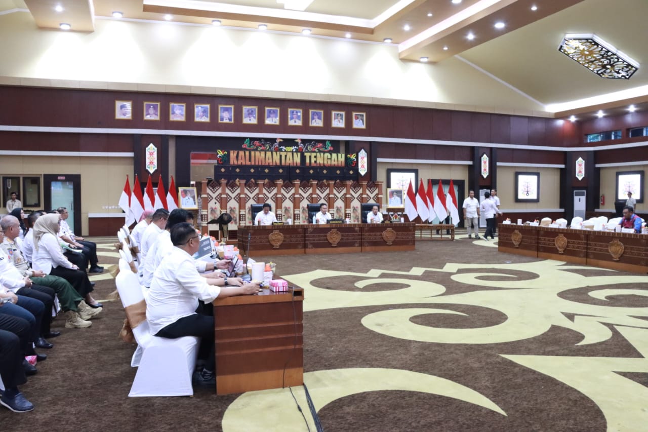 Gubernur Sugianto Sabran Pimpin Rapat Evaluasi Akhir Tahun Terhadap Pelaksanaan APBD Baik Realisasi Fisik Maupun Keuangan