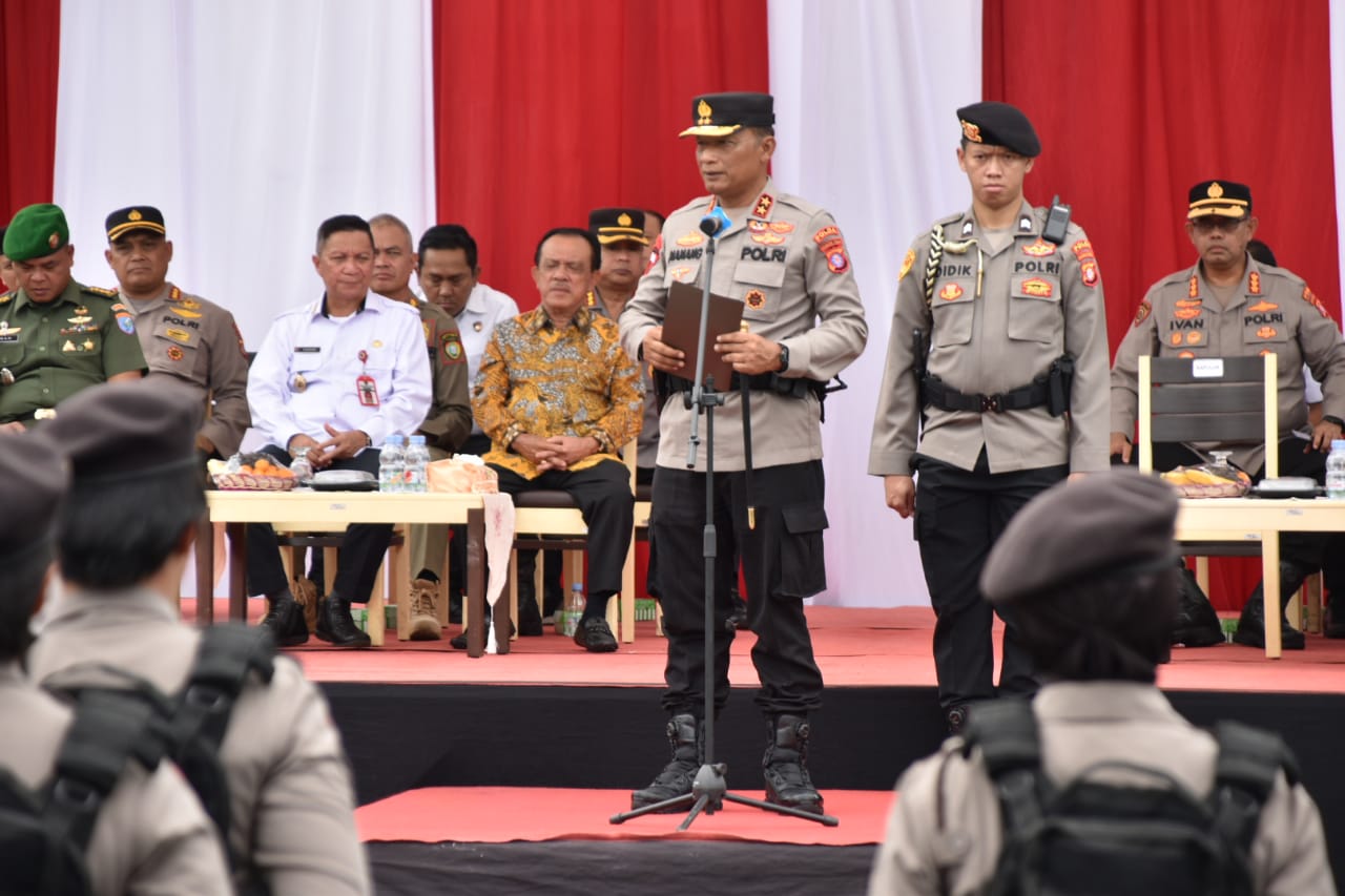 Staf Ahli Gubernur Bidang KSDM Hadiri Simulasi Peningkatan Kemampuan Personel Dalam Rangka Pengamanan Tahapan Pemilu Tahun 2024