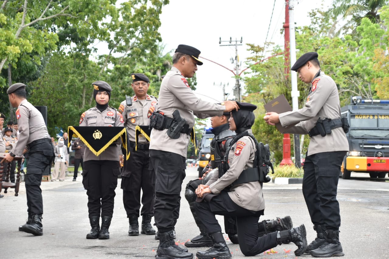 Staf Ahli Gubernur Bidang KSDM Hadiri Simulasi Peningkatan Kemampuan Personel Dalam Rangka Pengamanan Tahapan Pemilu Tahun 2024