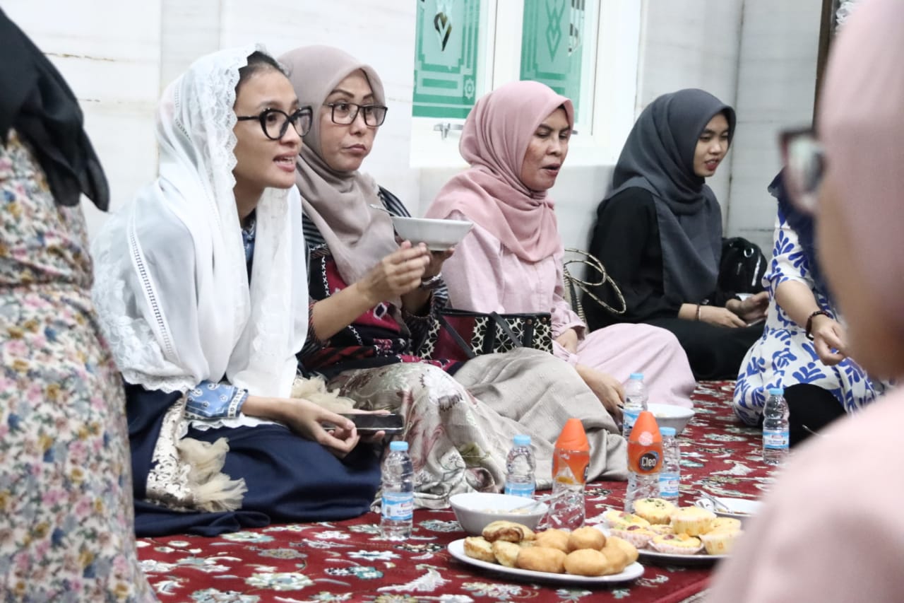 Gubernur Kalteng Bersama Pengurus ICMI Laksanakan Salat Tarawih Berjamaah
