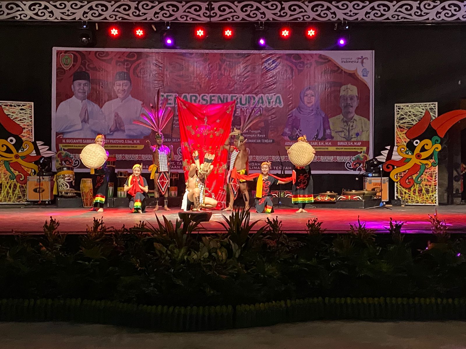 Kepala Dinas Budpar Prov. Kalteng Buka Secara Resmi Gelar Seni Budaya Tahun 2022