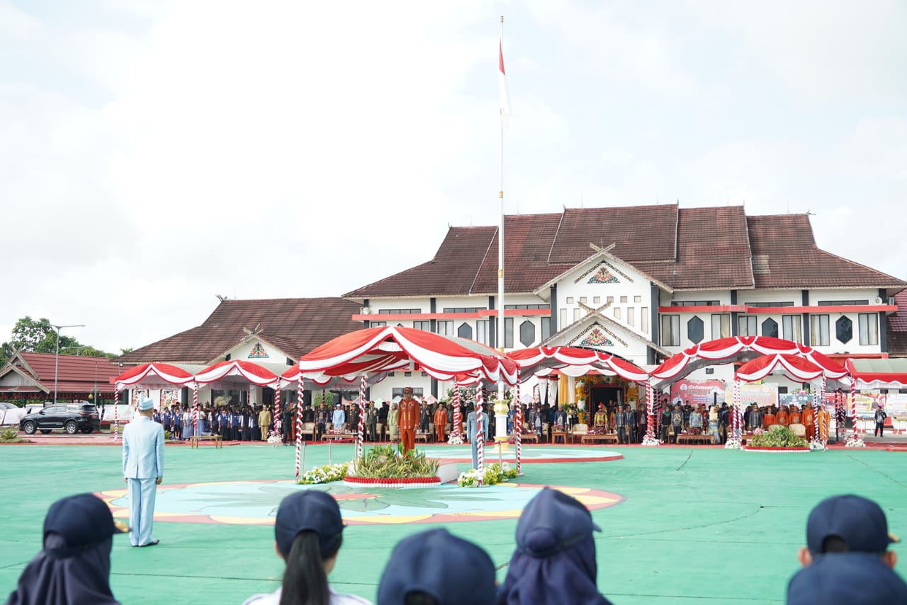 Sekda Nuryakin Hadiri Upacara Peringatan Hari Jadi ke-22 Kabupaten Murung Raya