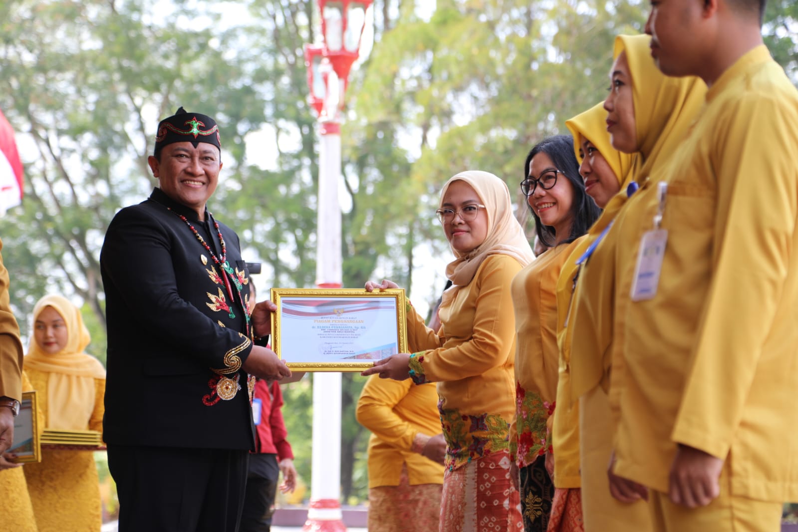 Wagub Kalteng Edy Pratowo Pimpin Upacara Peringatan Hari Jadi ke-64 Kabupaten Kotawaringin Barat