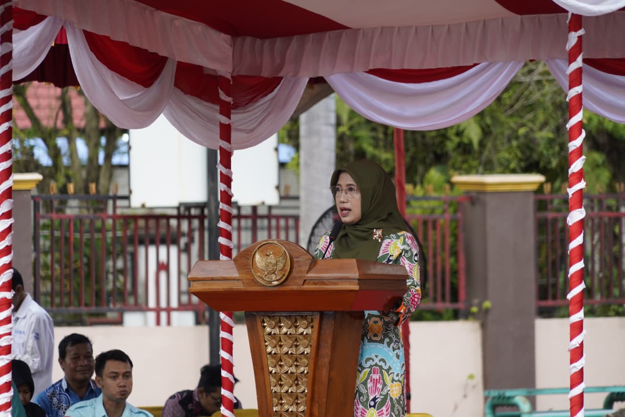 Asisten Administrasi Umum Setda Kalteng Tutup Latsar CPNS