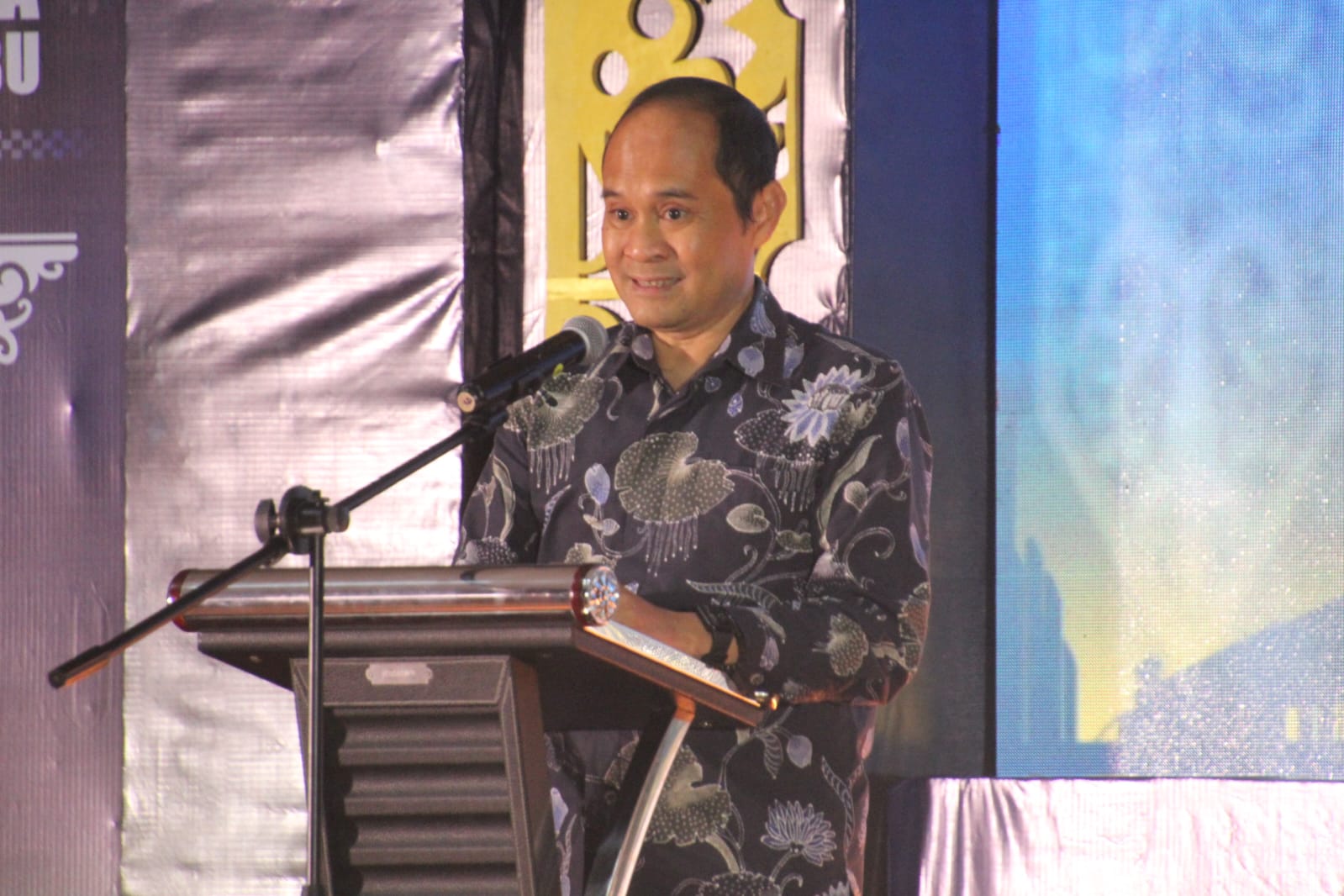 Asisten Administrasi Umum Setda Kalteng Buka Festival Tunas Bahasa Ibu Tingkat Provinsi Kalteng