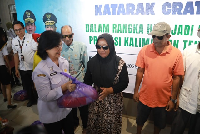 Pj. Sekda Kalteng Linae Victoria Aden Buka Operasi Katarak Gratis dalam Rangka Hari Jadi ke-69 Provinsi Kalteng