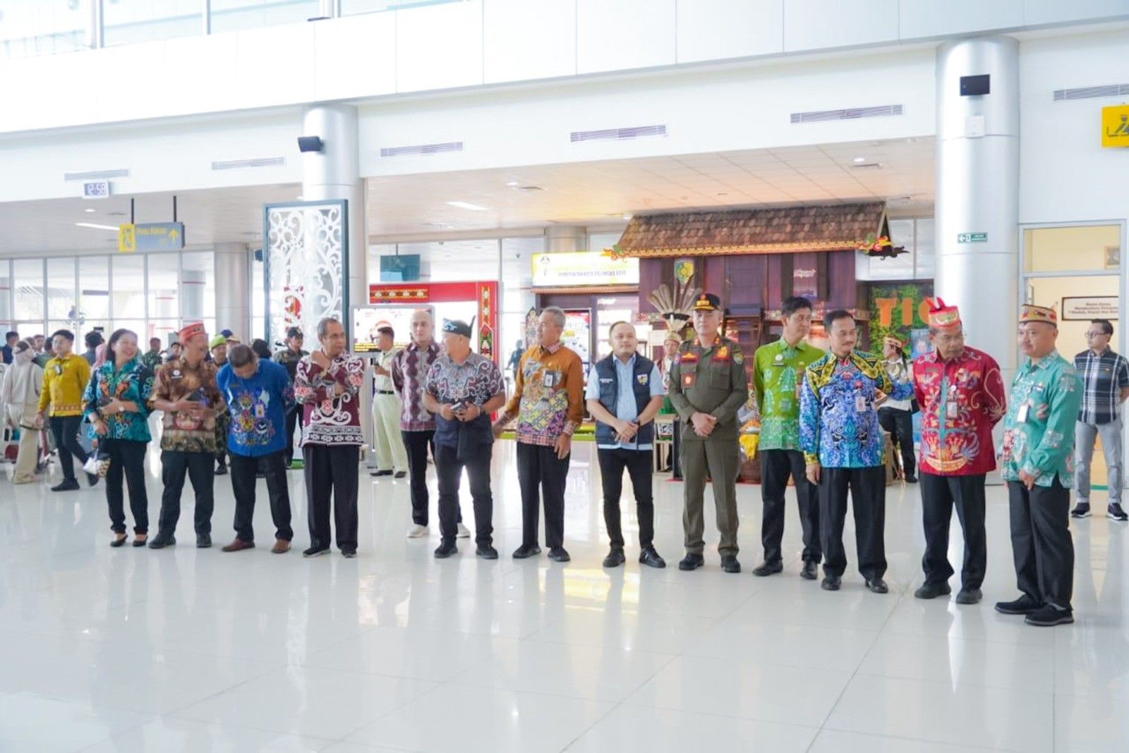 Plt. Sekda Prov. Kalteng Leonard S. Ampung Sambut Kedatangan Wakil Menteri Perlindungan Pekerja Migran Indonesia Dzulfikar Ahmad Tawalla