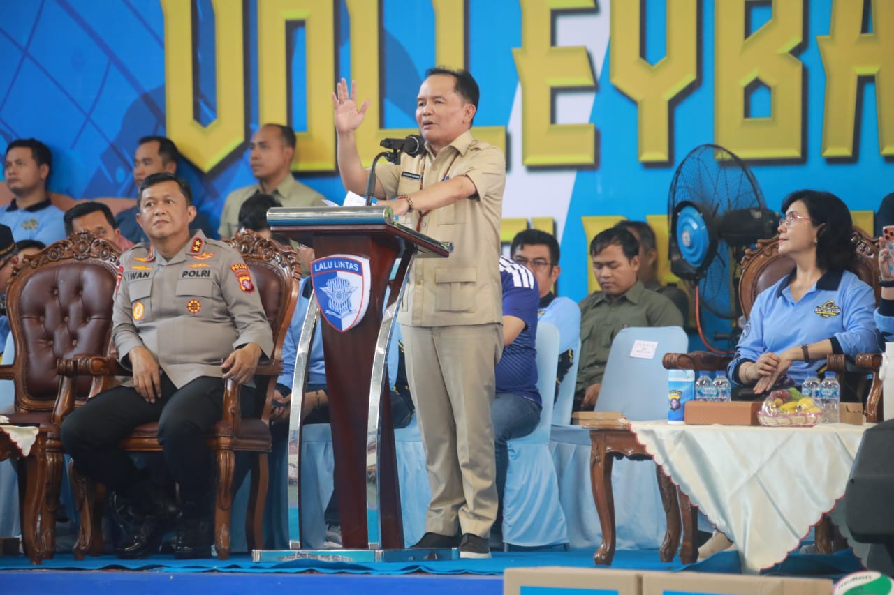 Gubernur Kalteng Agustiar Sabran Resmi Buka Turnamen Bola Voli Kapolda Cup II Tahun 2026