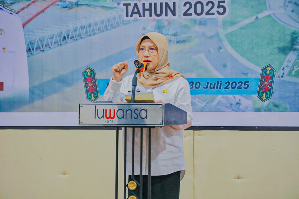 Asisten Adum Sunarti Buka Rakor Bidang Kewaspadaan Nasional dan Penanganan Konflik se-Provinsi Kalteng