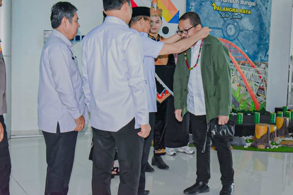 Wakil Kepala Staf Kepresidenan Tinjau Rencana Sekolah Garuda di Kalteng