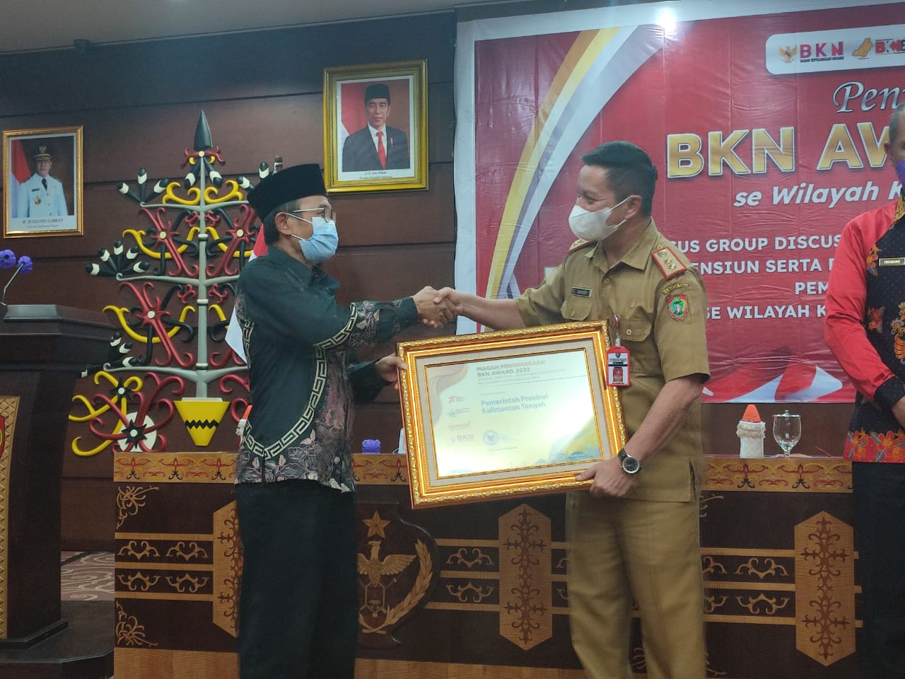 Pemprov. Kalteng Terima Penghargaan BKN Award 2022