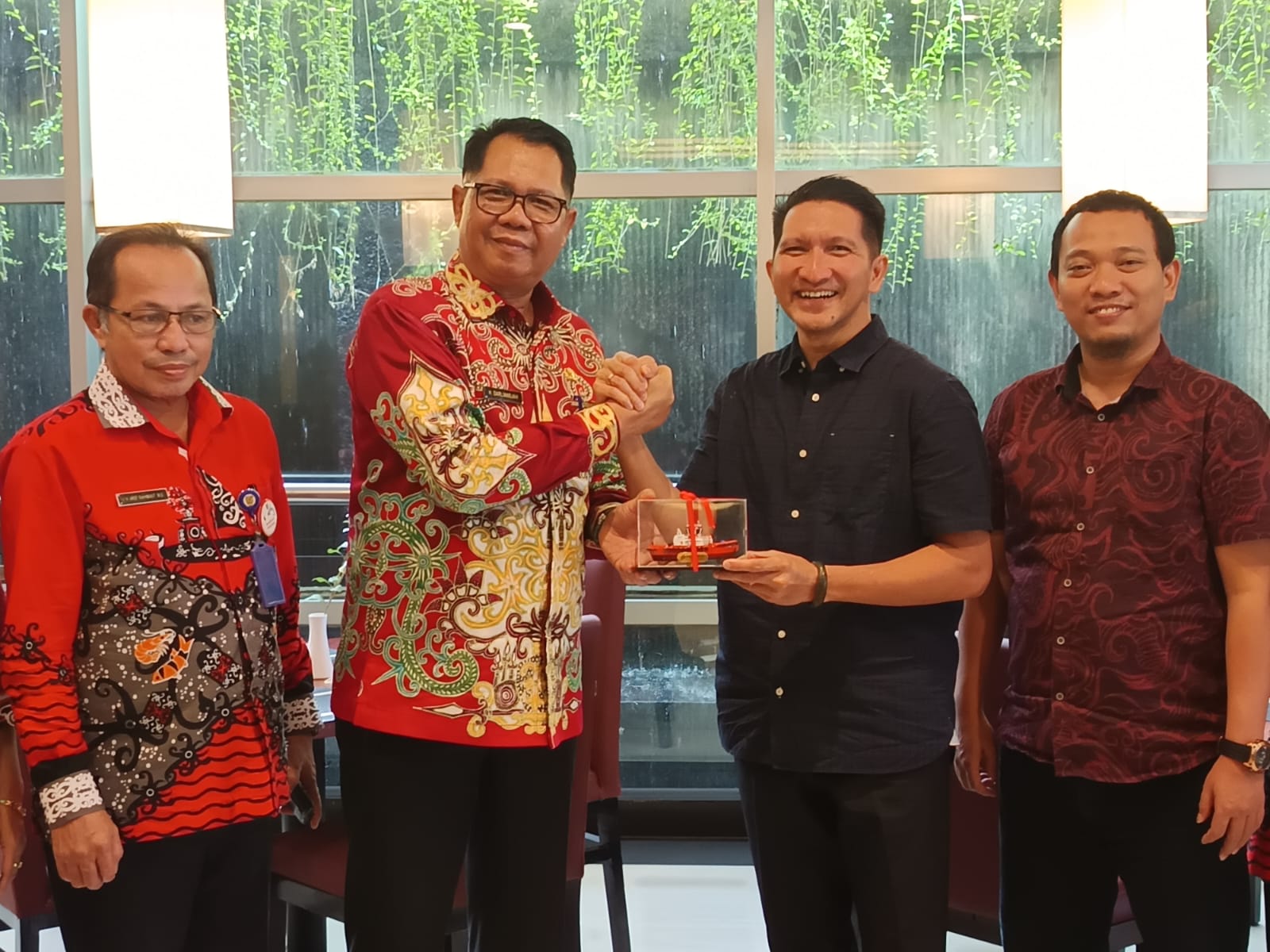 Dalam Rangka Tingkatkan Sinergisitas Antara BUMN dengan Pemprov Kalteng, Kepala Dislutkan Prov. Kalteng Darliansjah Lakukan Audiensi dengan PT. Pelindo Jasa Maritim
