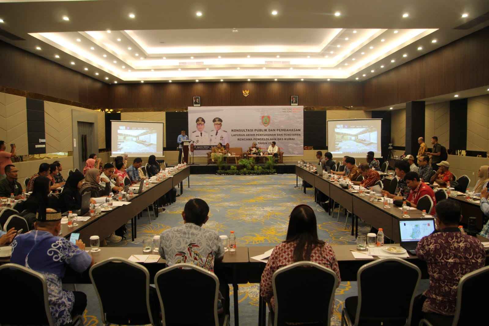 Sahli Yuas Elko Buka Rapat Pembahasan Laporan Akhir Penyusunan Dokumen Rencana Pengelolaan DAS Kumai