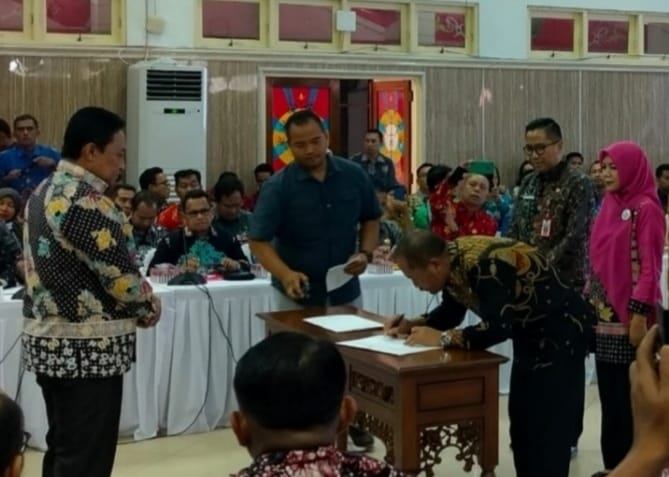 Wagub Edy Pratowo Buka Rakordalev Pelaksanaan Rencana Pembangunan Daerah Sekaligus Penandatanganan Pakta Integritas dan Komitmen Bersama Antikorupsi