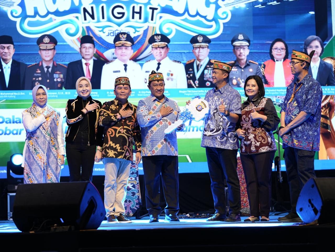 Gubernur Kalteng Agustiar Sabran Hadiri Huma Betang Night Hari Bhayangkara Ke-80