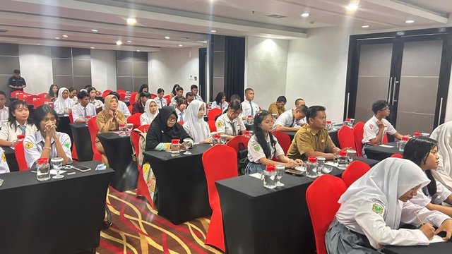 Diskominfosantik Prov. Kalteng Kegiatan Diseminasi Informasi Bagi Pelajar