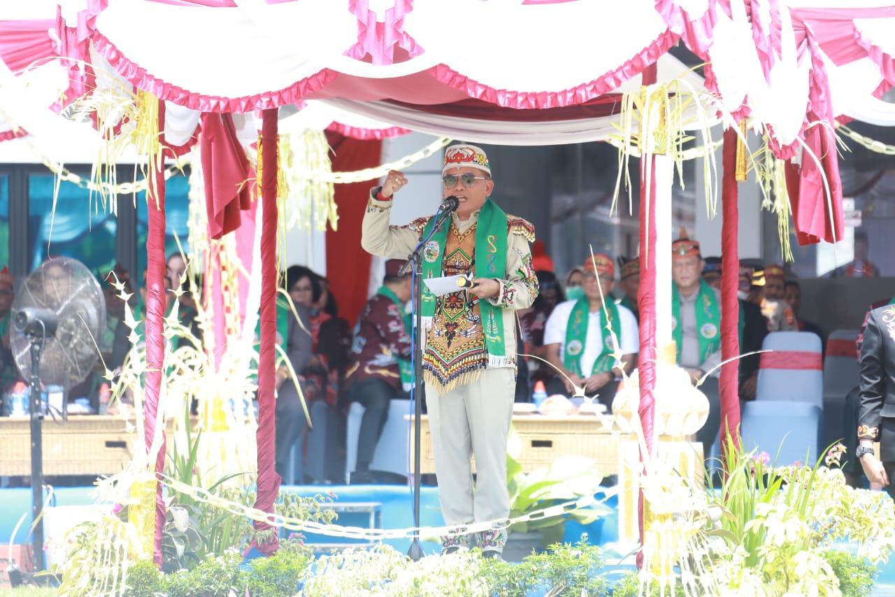 Gubernur Kalteng Agustiar Sabran Pimpin Upacara Peringatan Hari Jadi ke-23 Kabupaten Barito Timur
