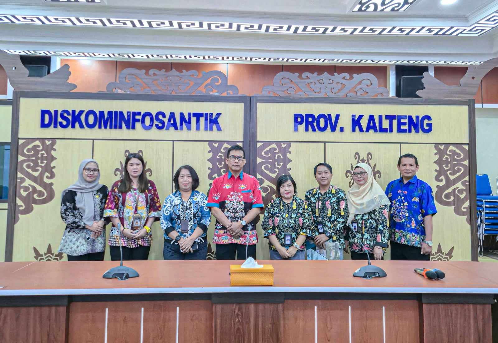 Balai Bahasa Prov. Kalteng Audiensi dengan Diskominfosantik Prov. Kalteng Sosialisasi Pembinaan Lembaga Terkait Pengutamaan Bahasa Negara