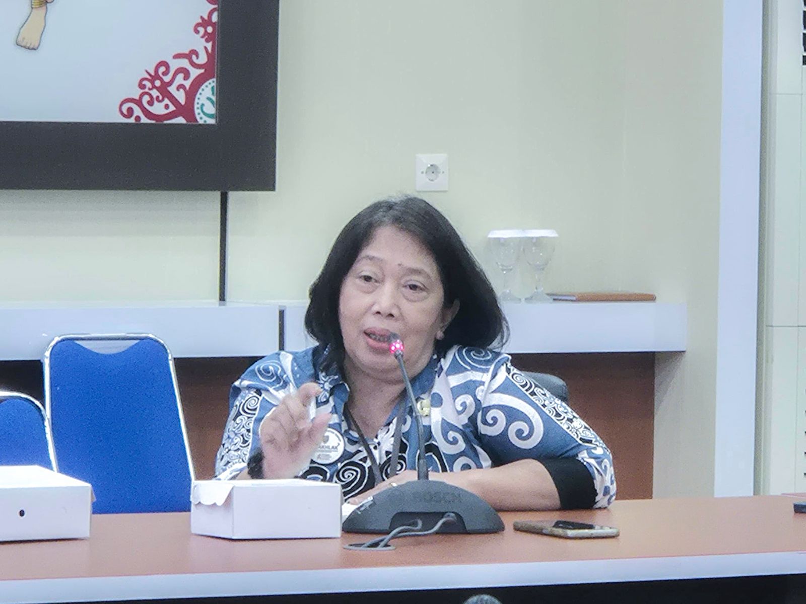 Balai Bahasa Prov. Kalteng Audiensi dengan Diskominfosantik Prov. Kalteng Sosialisasi Pembinaan Lembaga Terkait Pengutamaan Bahasa Negara