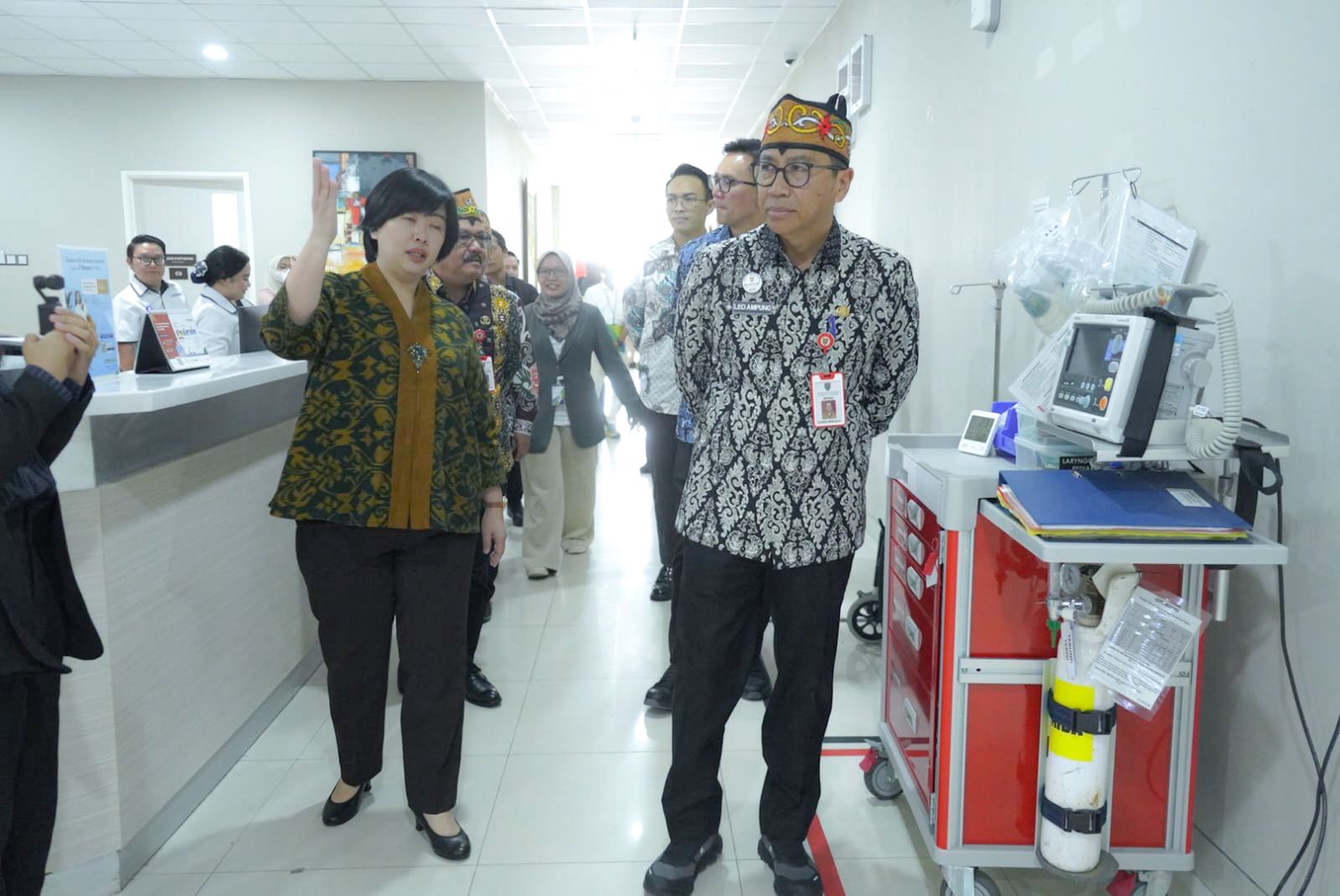 Plt. Sekda Prov. Kalteng Leonard S. Ampung Tinjau Langsung Pelayanan di Rumah Sakit Siloam