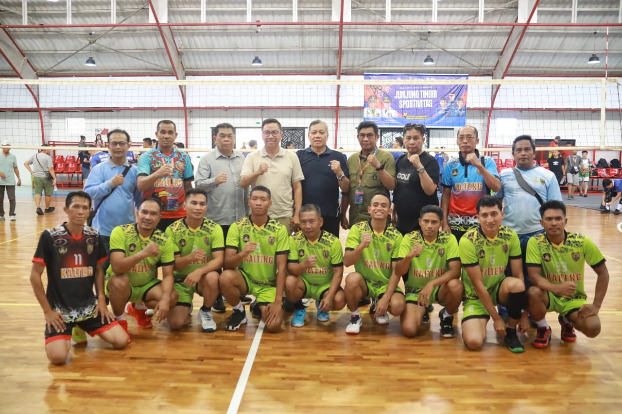 Plt. Sekda Prov. Kalteng Leonard S. Ampung Sampaikan Apresiasi Terhadap Semangat Juang Para Atlet yang Mewakili Kalteng