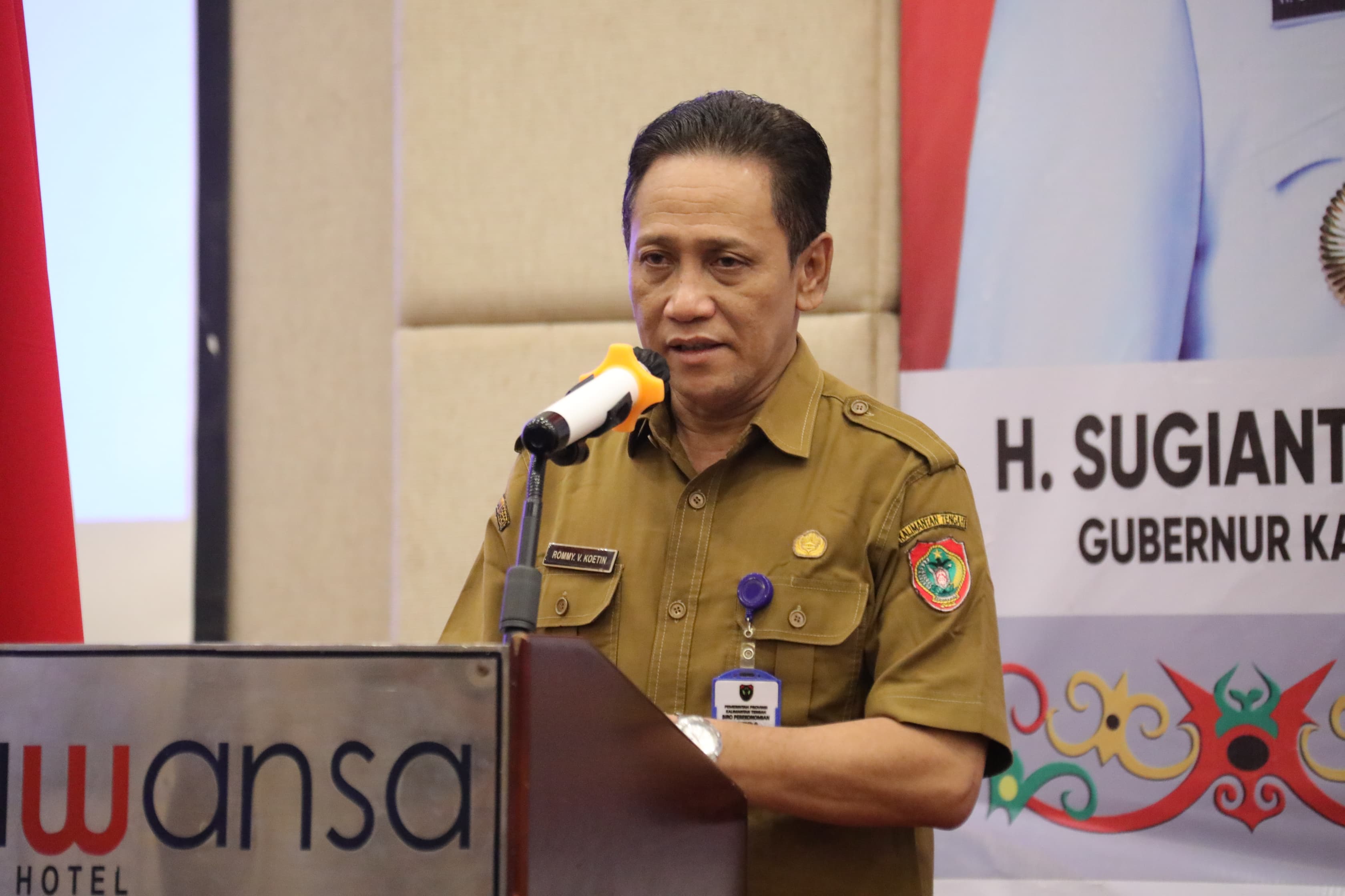 Asisten Adum Sri Suwanto Buka Bimtek Bantuan Keuangan Berbasis Ekologi