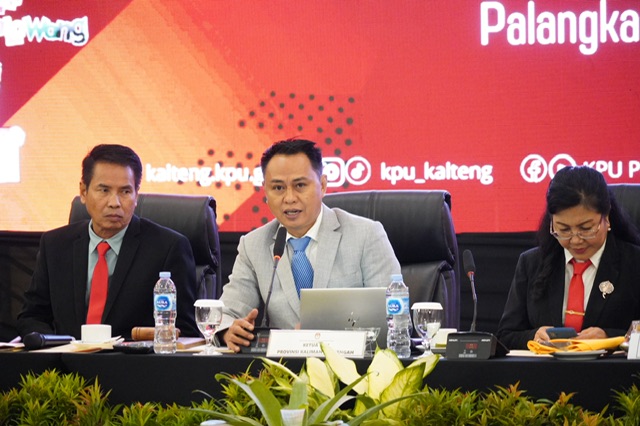 KPU Prov. Kalteng Gelar Rapat Pleno Terbuka Penetapan Pasangan Calon Terpilih Gubernur dan Wakil Gubernur Kalteng dalam Pemilihan Serentak