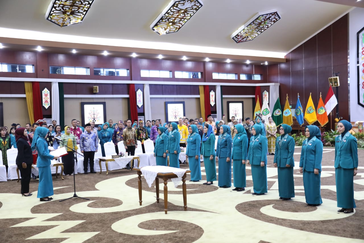 Gubernur Kalteng Agustiar Sabran Hadiri Pelantikan Ketua TP-PKK Sekaligus TP Posyandu Sejumlah Kabupaten/Kota se Kalteng