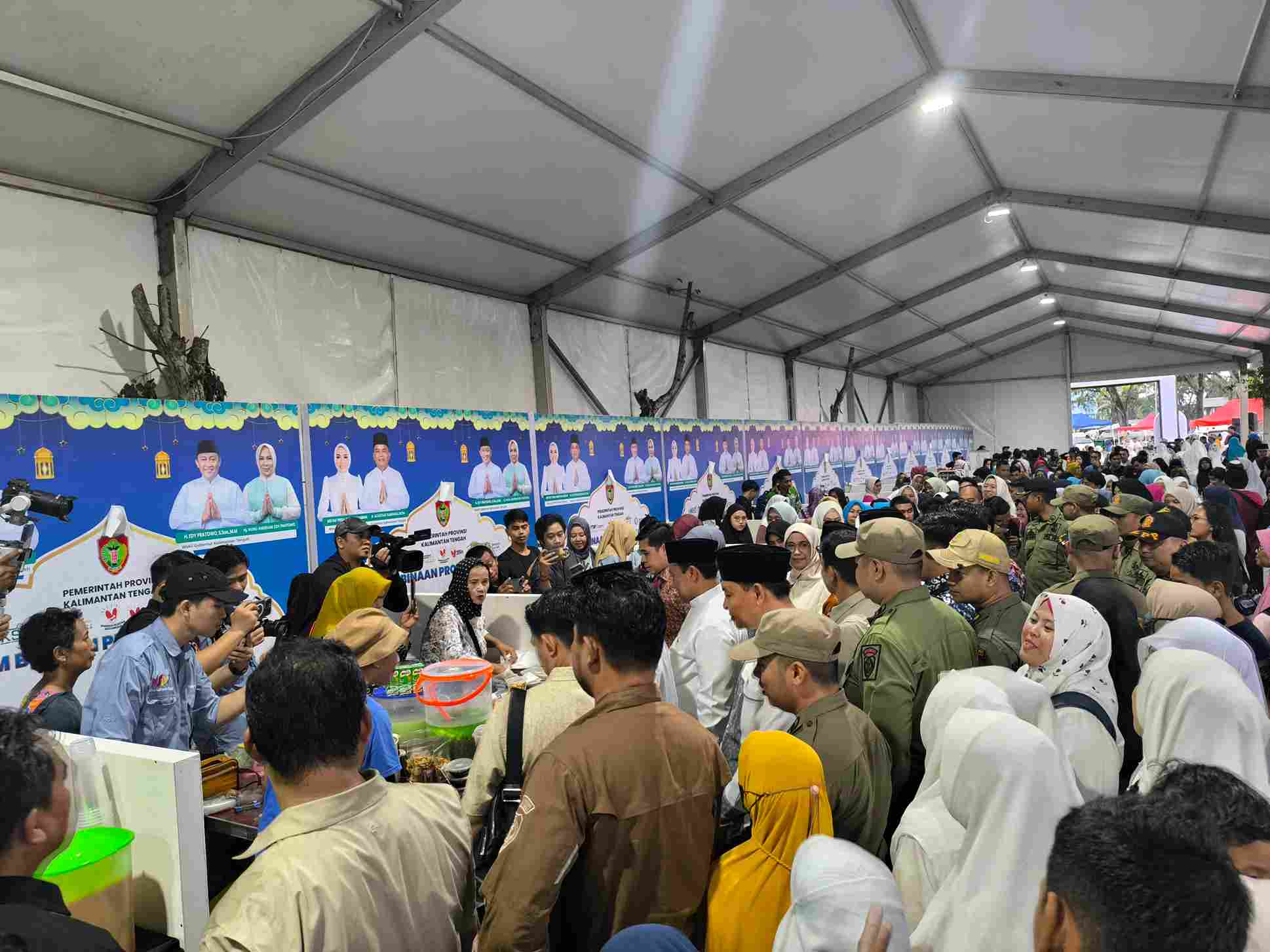 Satpol PP Prov. Kalteng Siagakan 20 Personel Untuk Laksanakan Pengamanan dan Pengawalan National Halal Fair 2025