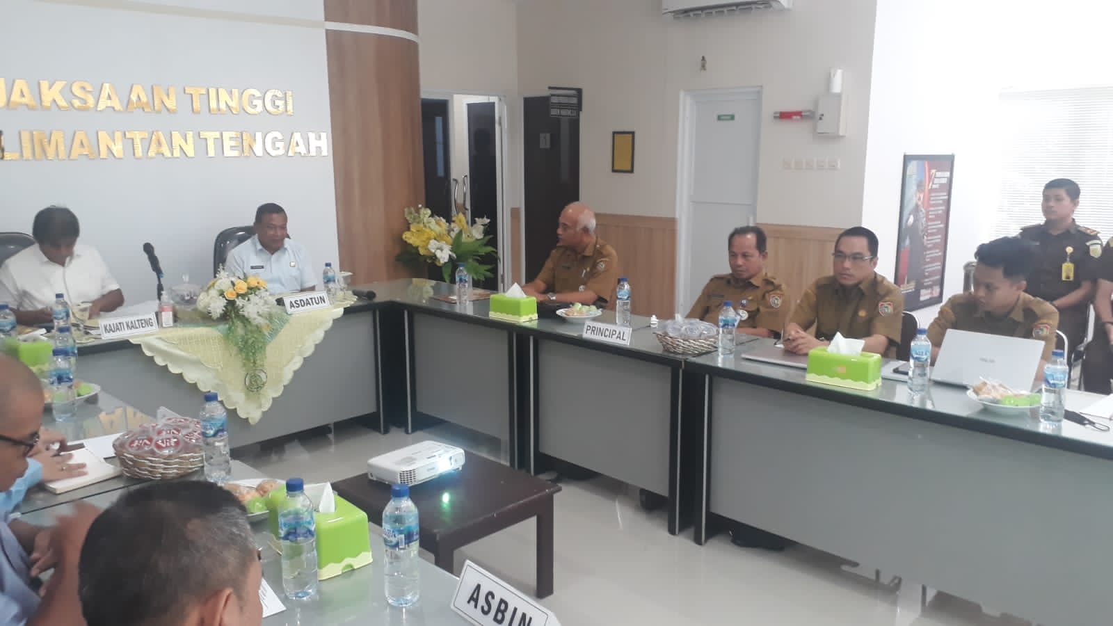 Dislutkan Ikuti Rapat Bersama Kejati Kalteng