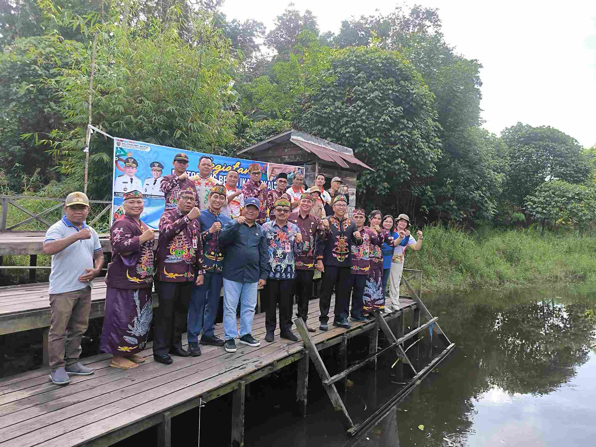 Melalui Restocking Benih Ikan Sebagai Upaya Meningkatkan Populasi Ikan di Sungai Serapat