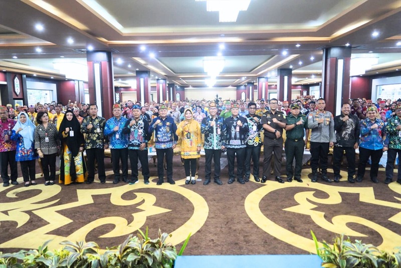 Plt. Sekda Prov. Kalteng Leonard S. Ampung : Program Huma Betang Merupakan Salah Satu Prioritas Utama Pemprov Kalteng