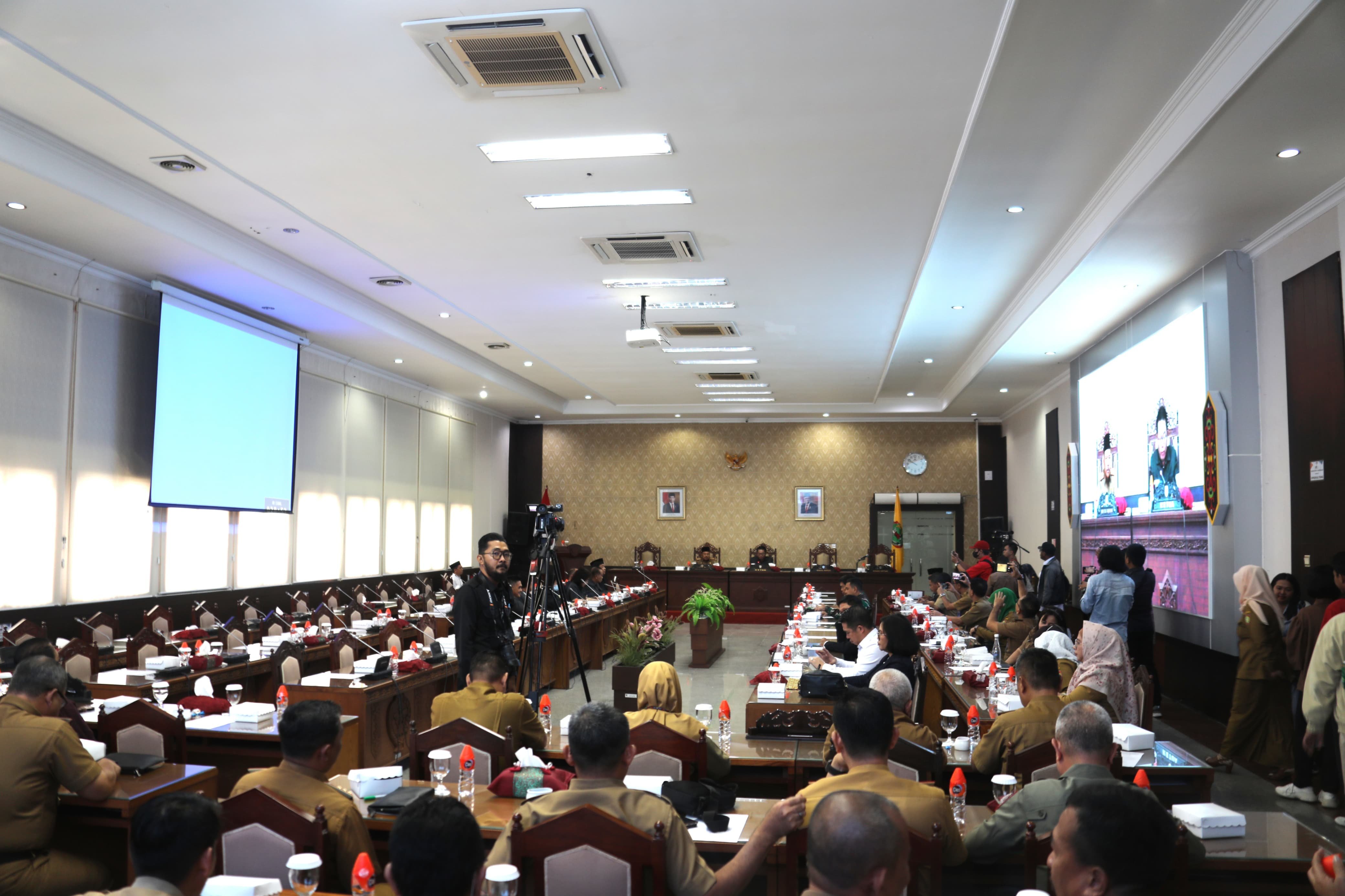Sekda Nuryakin Hadiri Rapat Paripurna ke-9 Penutupan Masa Persidangan III Tahun Sidang 2023 Sekaligus Rapat Paripurna ke-1 Pembukaan Masa Persidangan I Tahun Sidang 2024