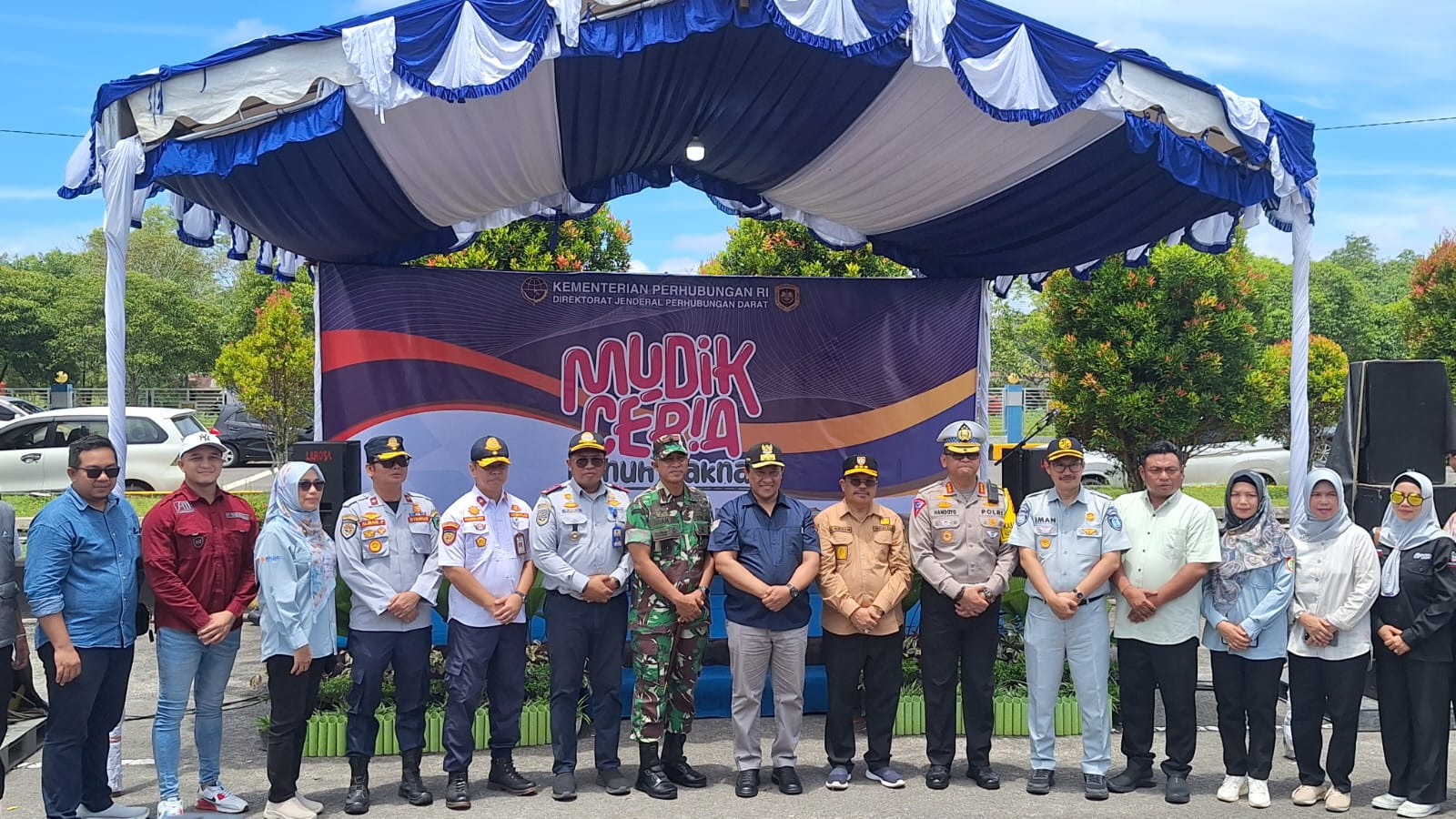 Kepala BKD Prov. Kalteng Lisda Arriyana Hadiri Pelepasan Program Mudik Gratis