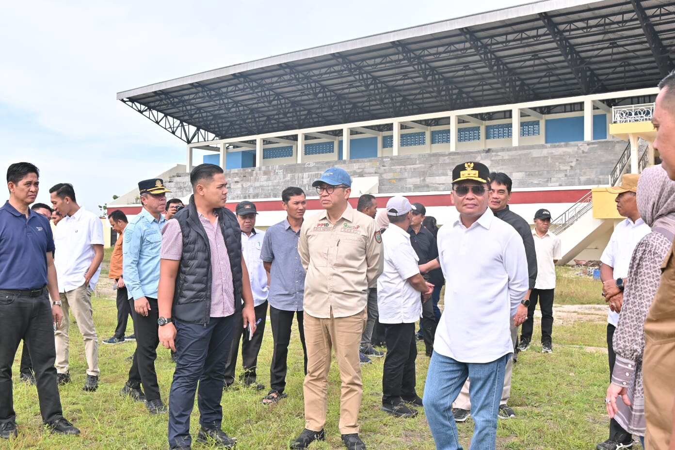 ‎Gubernur Kalteng Agustiar Sabran Tinjau Kondisi Stadion Sepak Bola dan Berbagai Fasilitas Olahraga Lainnya