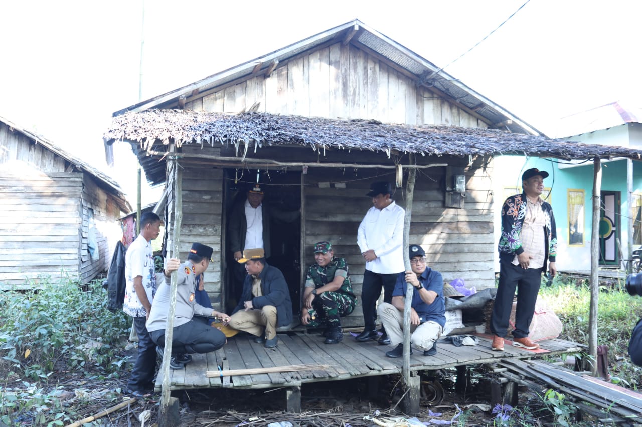 Gubernur Kalteng Agustiar Sabran Gencarkan Upaya Tingkatkan Kesejahteraan Masyarakat Melalui Program Rumah Layak Huni