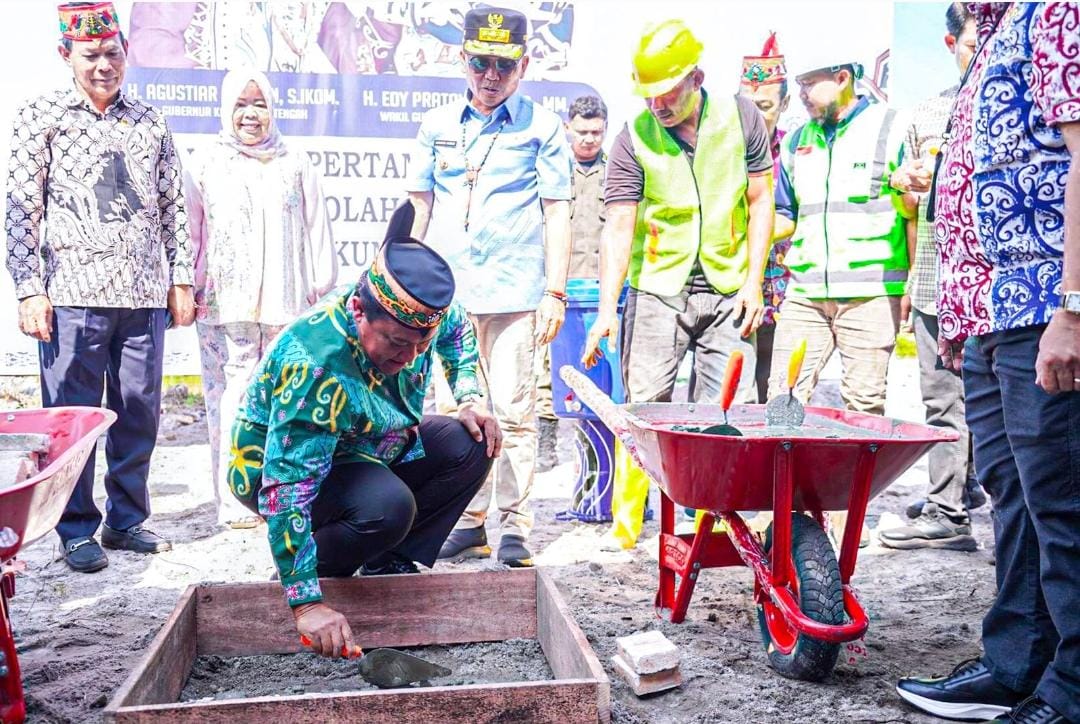 Gubernur Kalteng Agustiar Sabran Resmikan Dimulainya Pembangunan Kantor UPT Pengolahan Limbah Medis DLH Prov. Kalteng