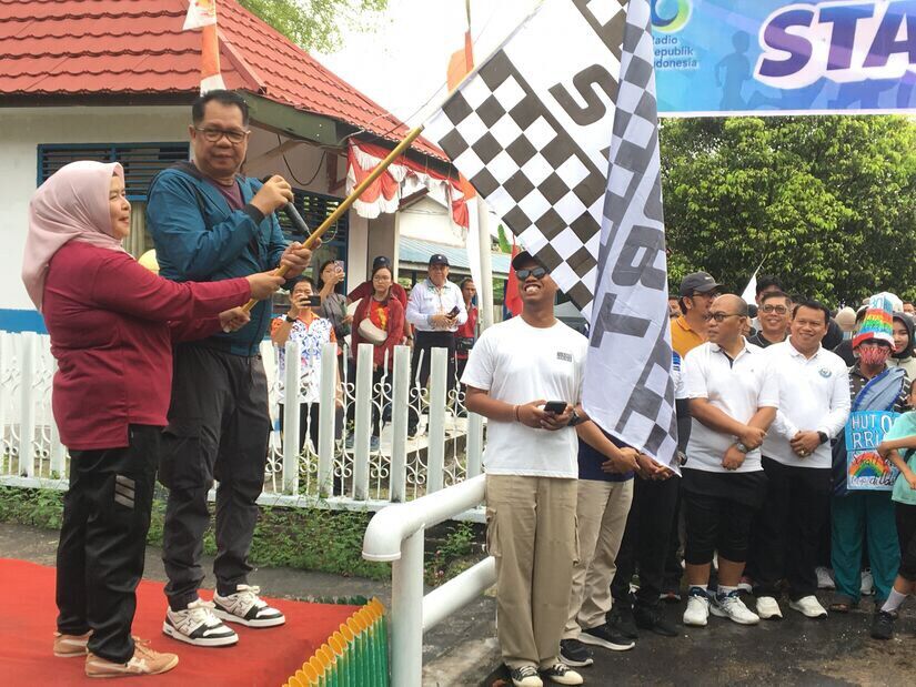 Pemprov Kalteng Jalan Sehat Acara HUT ke-80 RRI