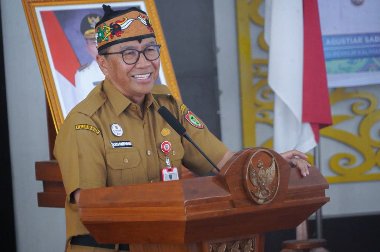 Plt Sekda Prov Kalteng Leonard S Ampung Buka Pelatihan Persiapan Purna Tugas Bagi ASN