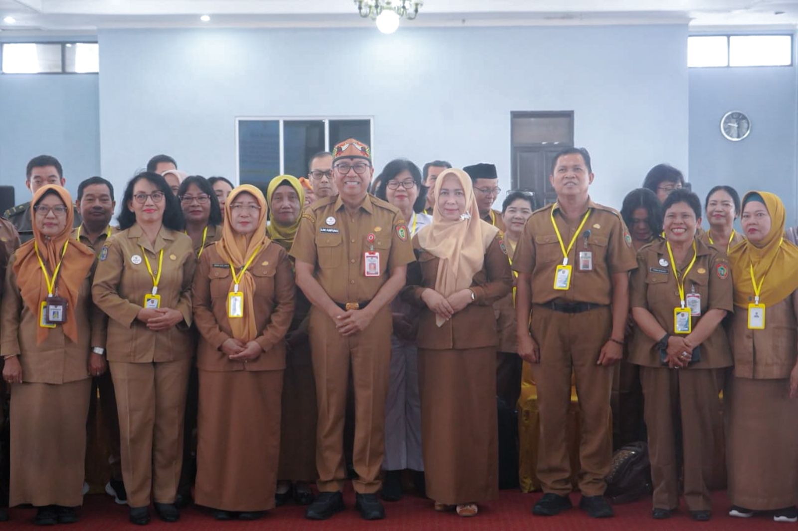 Plt Sekda Prov Kalteng Leonard S Ampung Buka Pelatihan Persiapan Purna Tugas Bagi ASN