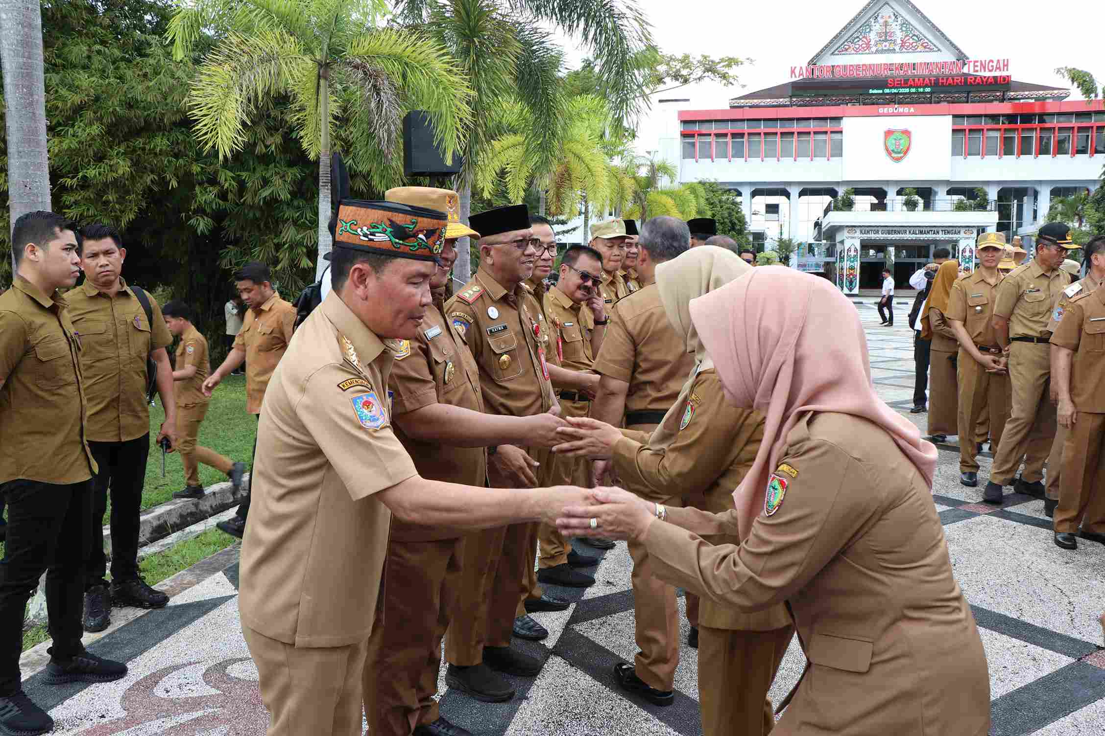 Kepala BKD Prov. Kalteng Lisda Arriyana Hadiri Apel Besar dan Halalbihalal