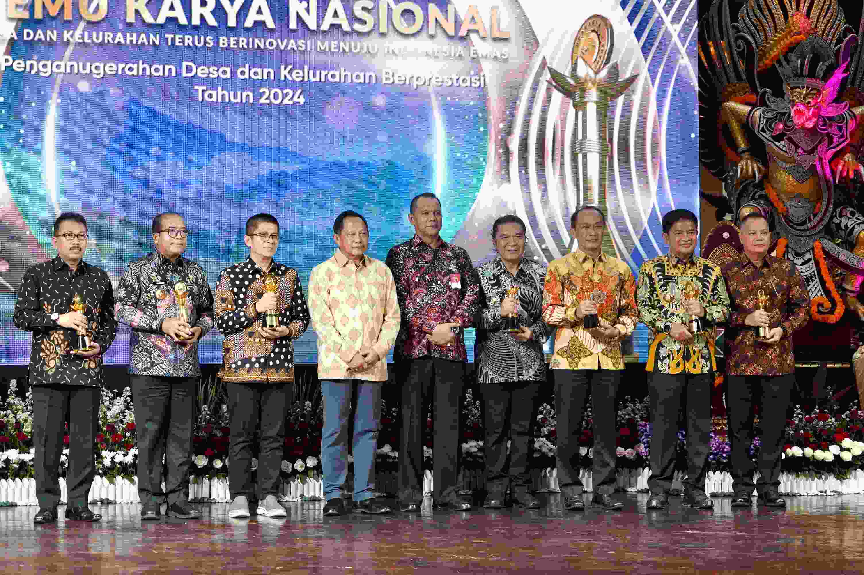 Gubernur Kalteng Dapat Penghargaan Upakarya Wanua Nugraha 2024 dari Kementerian Dalam Negeri Republik Indonesia