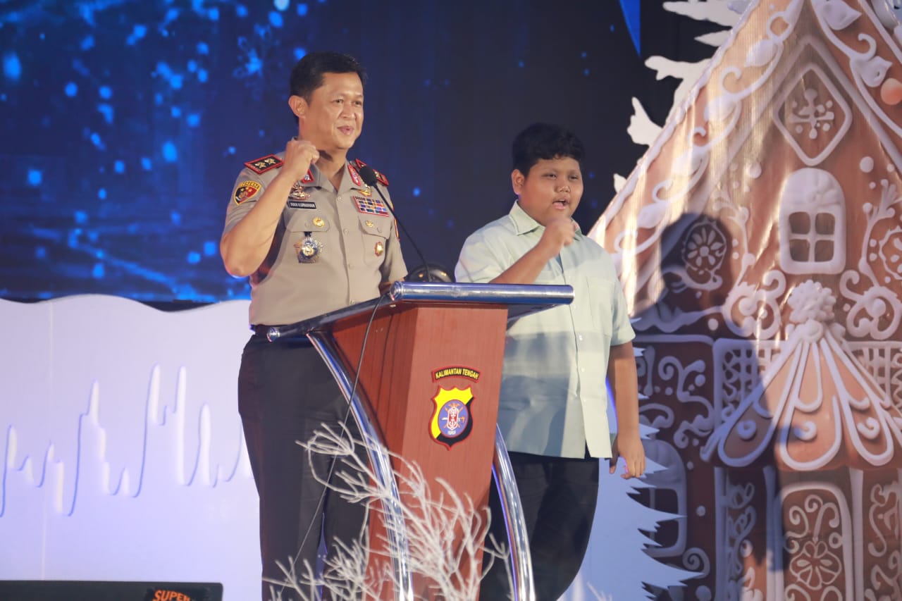 Wagub Kalteng Edy Pratowo Hadiri Perayaan Natal Keluarga Besar Polda Kalteng Tahun 2025