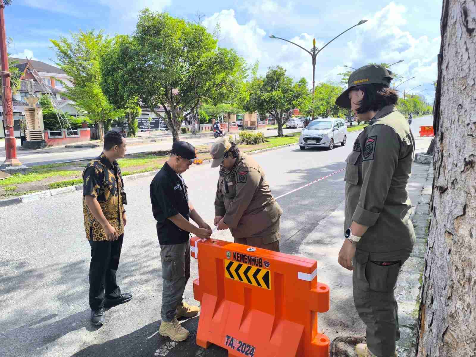 Satpol PP Bersama Dishub Prov. Kalteng Ambil Langkah Tegas Lakukan Penataan Ulang Lalu Lintas dan Parkir