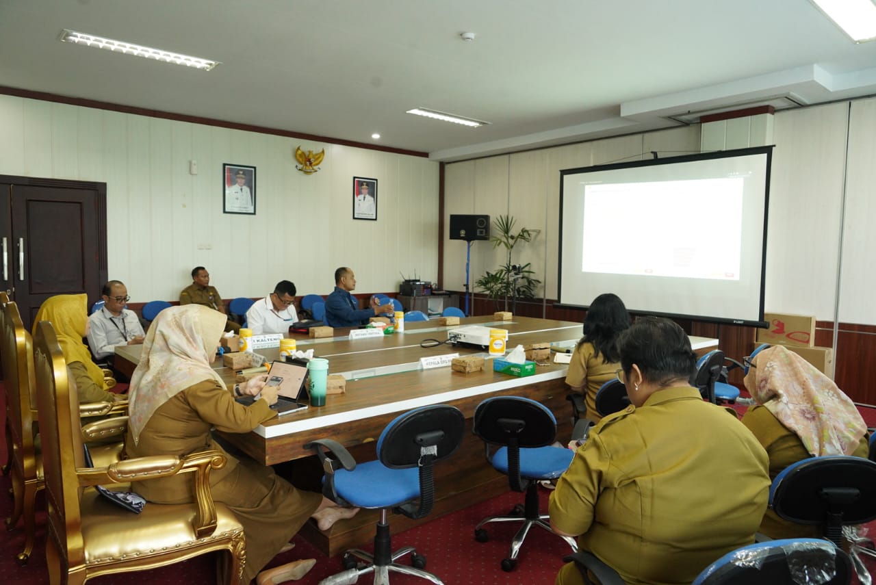 Asisten Ekbang Sri Widanarni Hadiri Rakor Pengendalian Inflasi Daerah